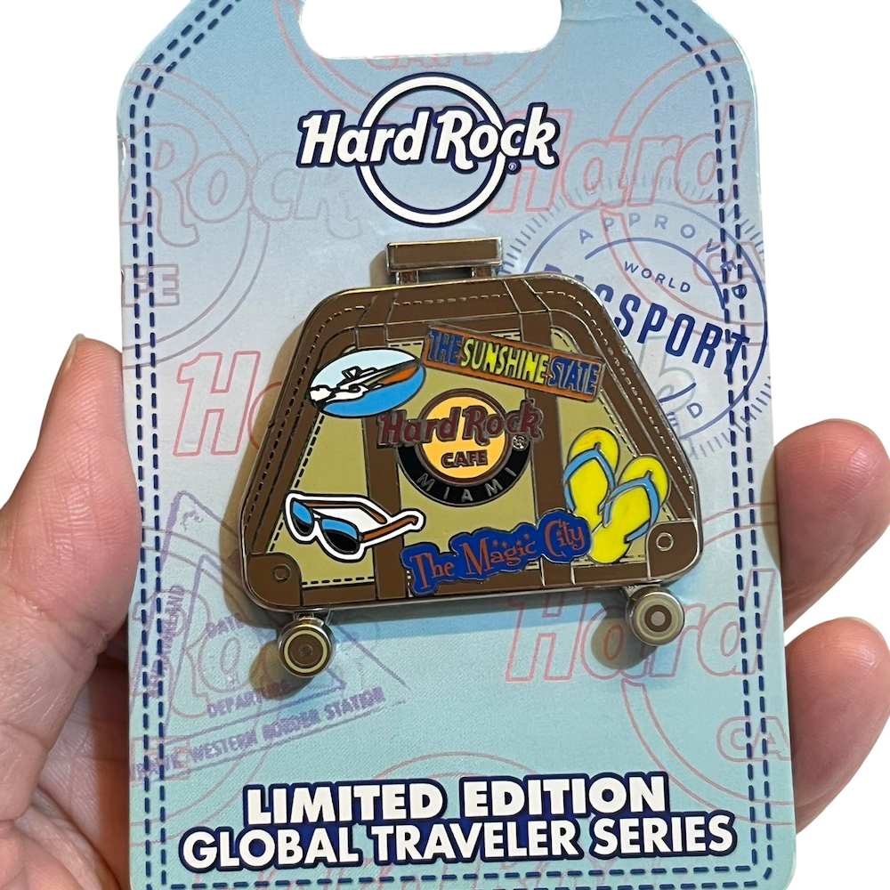 ❮全新❯ 美國 Hard Rock 路易斯維爾 硬石咖啡館 邁阿密門市帶回 全球旅行箱 輪子和手柄 別針 紀念品-細節圖2