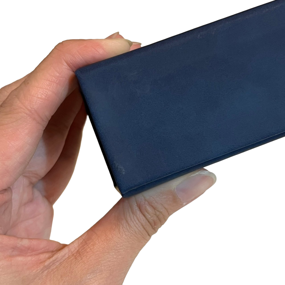 ❮近新❯ 英國 KANGOL KL824 C8 專用眼鏡盒 折疊眼鏡盒 眼鏡布 原廠正版 倫敦實體門市購買-細節圖5