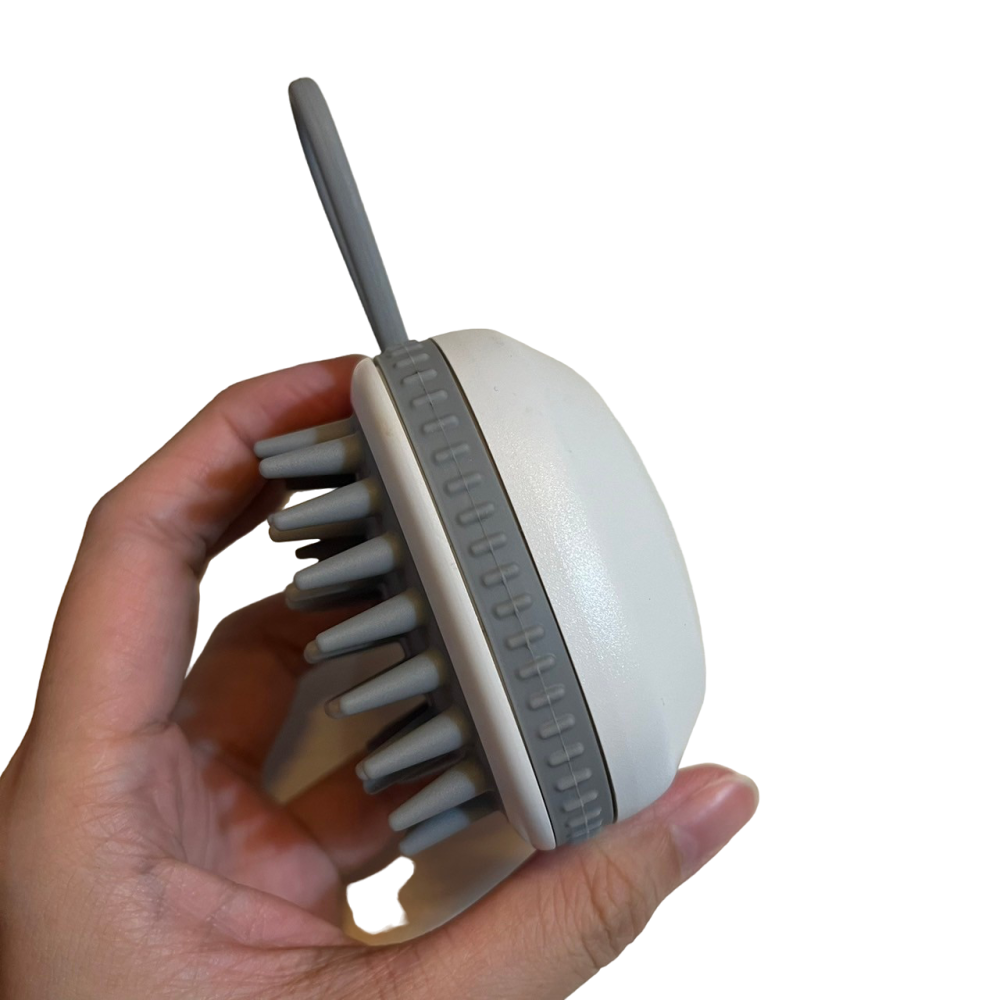 ❮近新❯ FunnyBuy 趣買 矽膠氣墊按摩洗頭刷 氣壓式頭皮按摩刷 軟式按摩刷 洗頭刷 頭皮按摩梳 SPA洗髮按摩梳-細節圖6