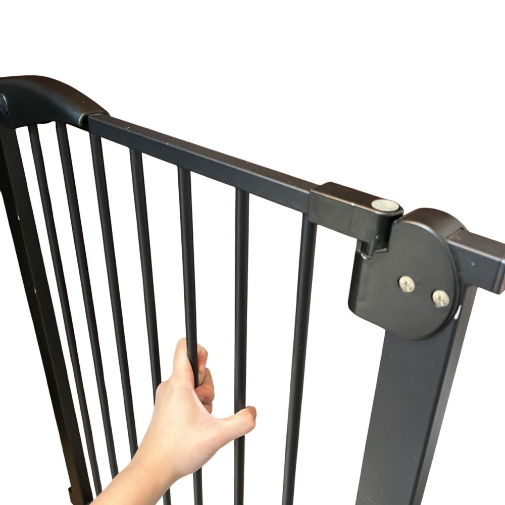 ❮二手❯ 莫菲思 62*76cm 室內兒童寵物安全防護門欄 護欄 安全圍欄 兩道安全鎖 保障寶寶的安全 柵欄 防護-細節圖3