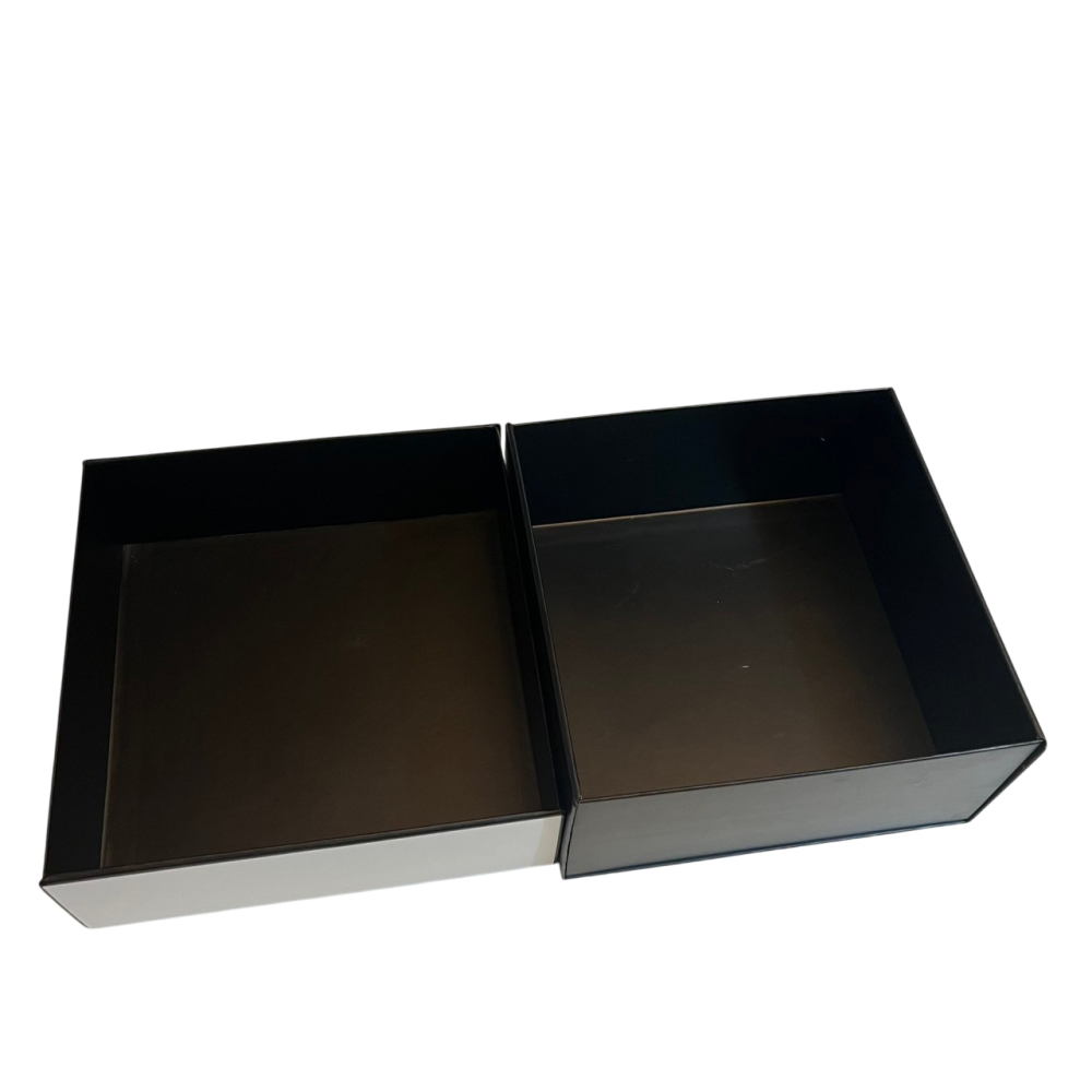 ❮二手❯ 原廠空盒 法國 CHANEL 香奈兒 空盒子 黑白色正方形盒子 禮盒 禮品盒 精品紙盒 耶誕節 可可·香奈兒-細節圖6