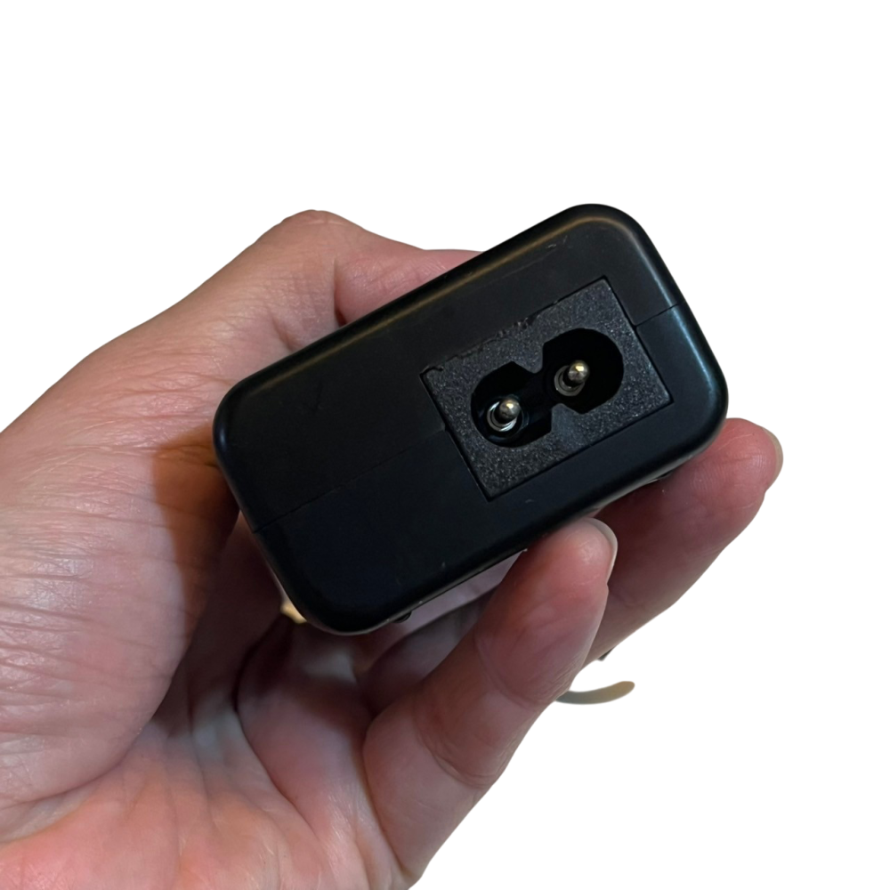 ❮二手❯ 70W 各品牌通用電源線 0817 DC變壓器 通用筆記型電腦交流電源轉接器 帶USB 附液晶顯示器-細節圖3