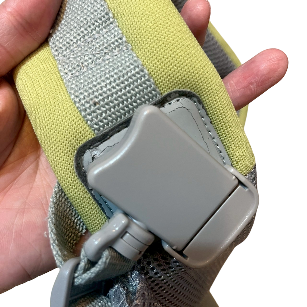 ❮二手❯ 日本 Aprica 愛普力卡 嬰幼兒三方向外出揹巾 Easy-Touch 嬰兒 背帶 揹巾 前背包 寵物背帶-細節圖5