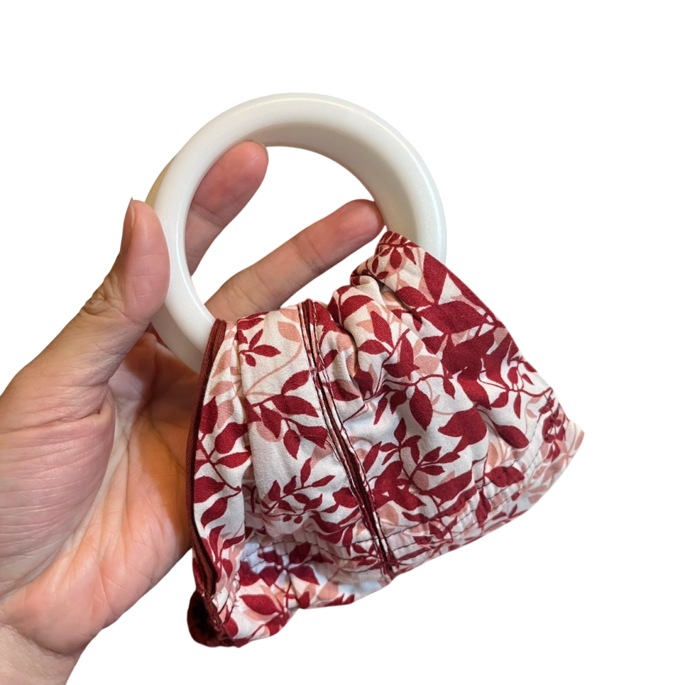 ❮二手❯ MAMMY VILLAGE 六甲村 樂活愛兒揹巾 新生兒背巾 嬰兒揹帶 透氣款 可調式 親餵哺乳 外出攜帶 紅-細節圖3