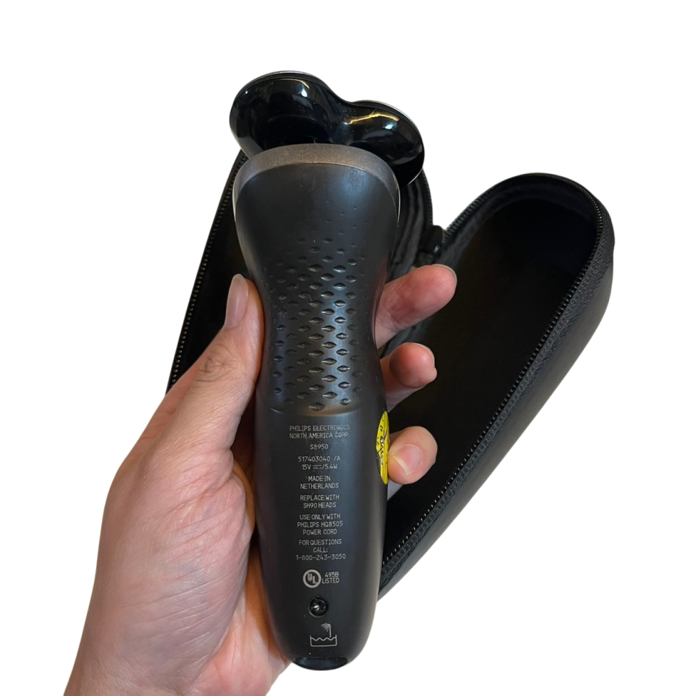 ❮二手❯ 荷蘭 PHILIPS 飛利浦 8000系列 電動刮鬍刀 電鬍刀 全自動清洗座 男士剃鬚 三刀頭-細節圖6