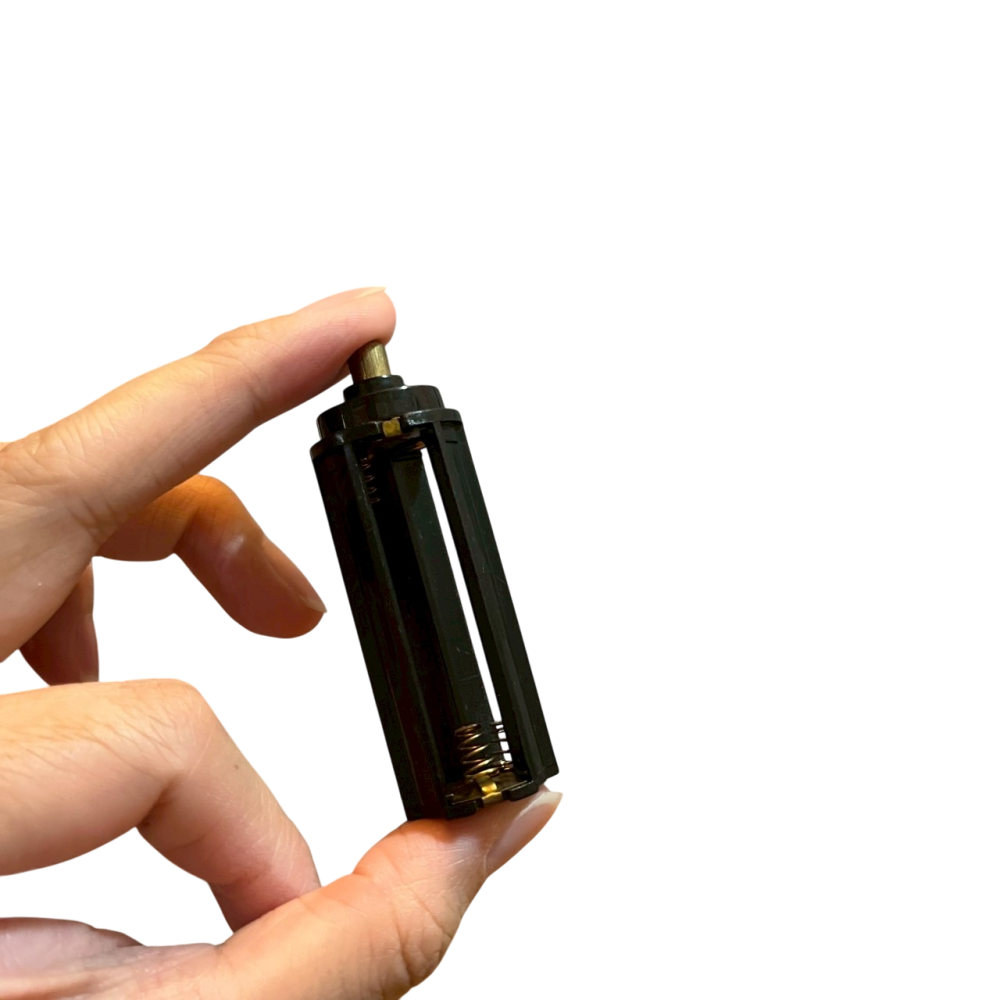 ❮二手❯ Universal 通用型 三節AAA串連電池盒 手燈電池盒/電池匣 4號電池*3 LED強光手電筒-細節圖2