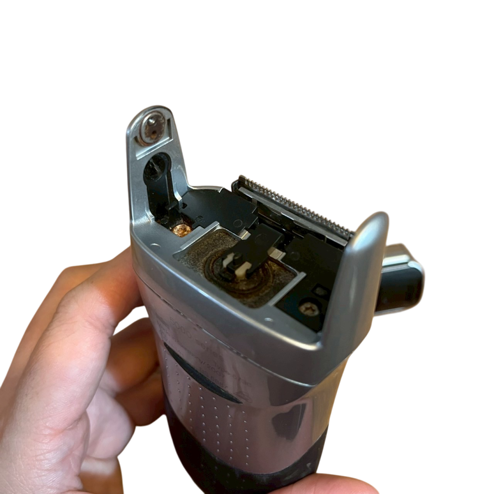 ❮二手❯ 德國 BRAUN 百靈 鋒馳獵鬍電鬍刀 5887 S型長鬚修剪刀網設計 革命刀網 全機身振動水洗 延伸式鬢角刀-細節圖4