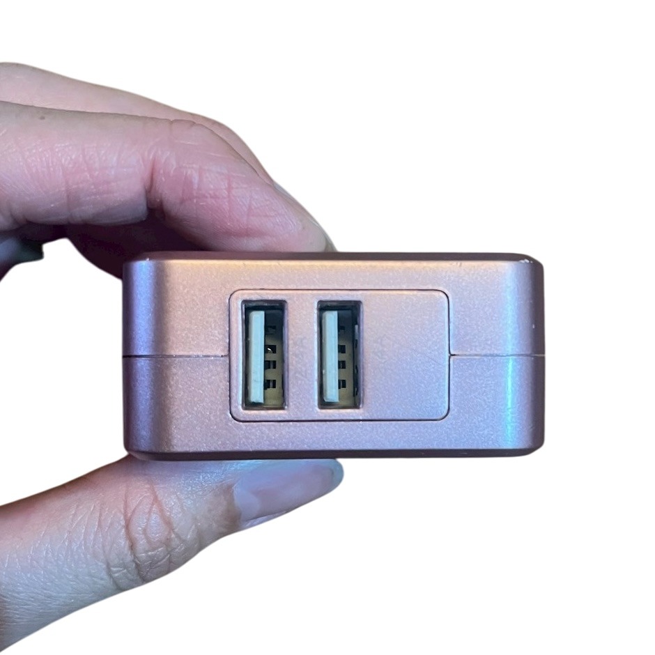 ❮二手❯ BSTar 貝仕達 AP-202 完美NO.1旅行充電器 雙USB 快速充電 摺疊收納 充電器-細節圖3