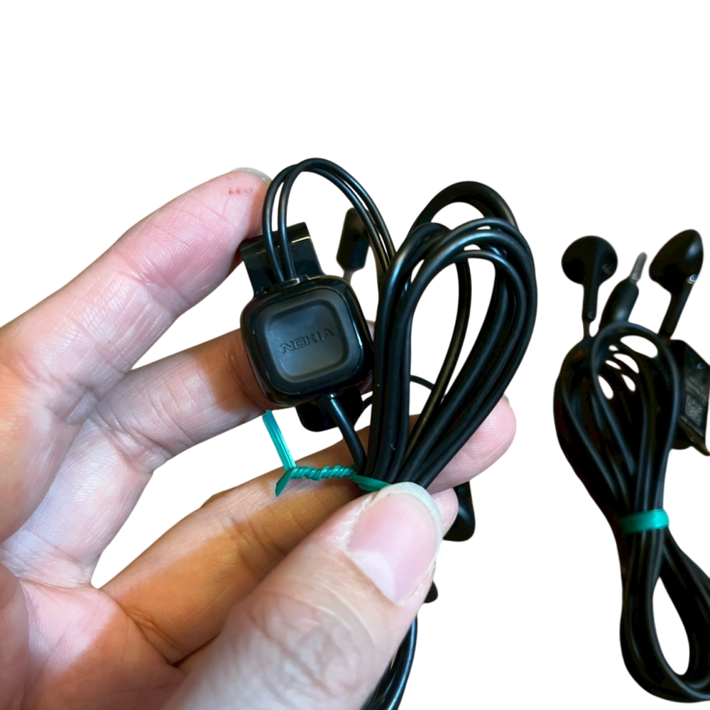 ❮二手❯ 芬蘭 NOKIA 諾基亞 3310 原廠立體聲耳機 孔徑 2.5mm HS-40 WH-101 手機耳機-細節圖2