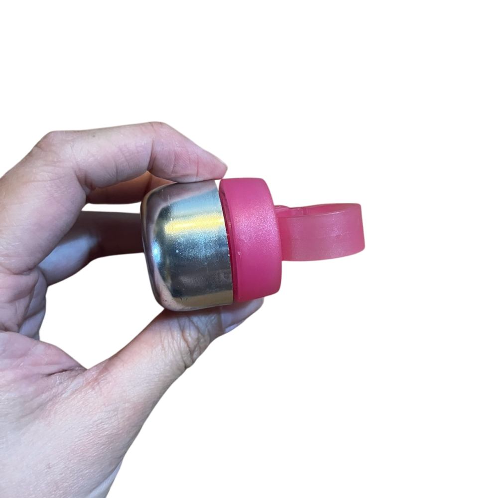 ❮二手❯ Pink 腳踏/自行車 鈴鐺 鈴聲 小鈴鐺 快拆式安裝 輕鬆適應任何滑板車 確保您的孩子清晰聽到-細節圖4