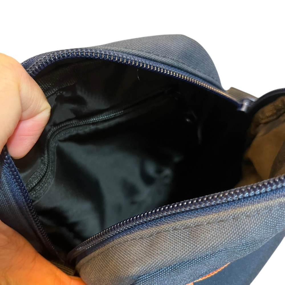 ❮近新❯ 德國 Fidlock 專利磁扣快拆小包 側背包 錢包 RYUU 丈青 一秒刷卡 防潑水 耐磨材質 後側暗袋-細節圖8