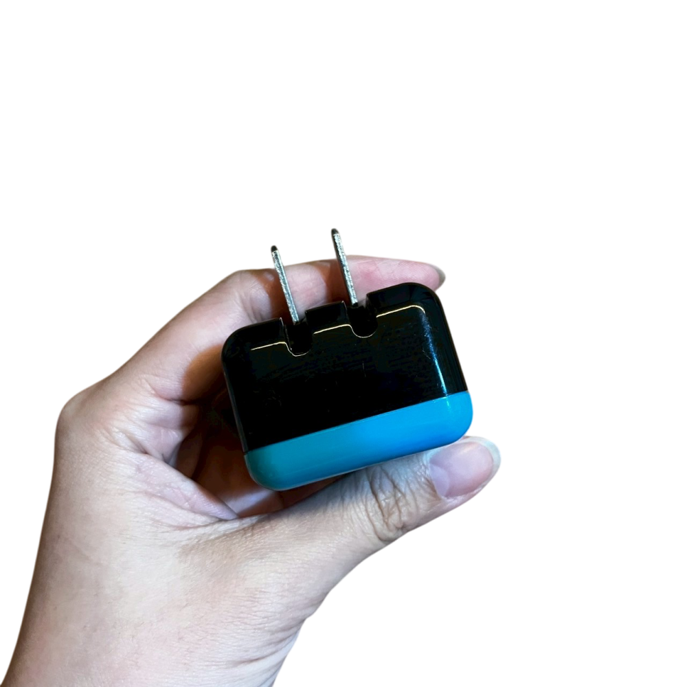 ❮二手❯ aibo AC轉USB 2PORT 方塊充電器 3100mA 充電超快速省時 豆腐頭 充電頭-細節圖2