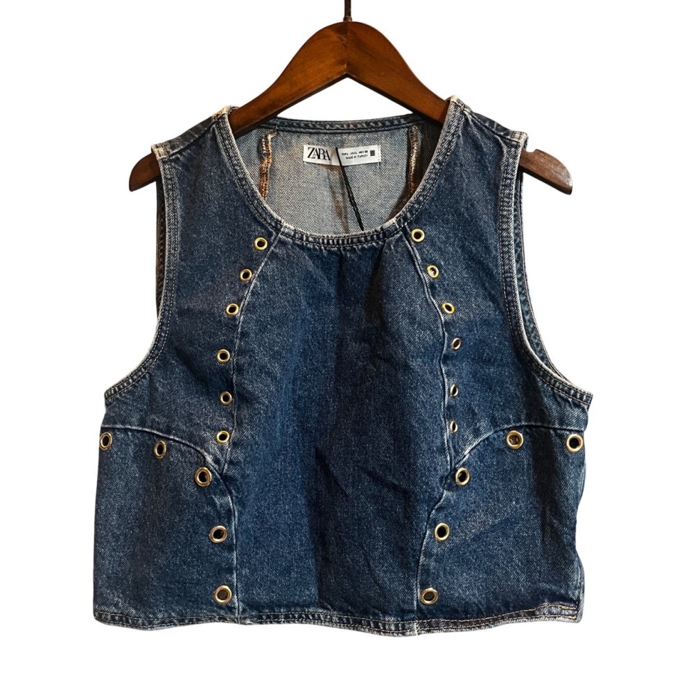❮全新❯ 西班牙 Zara 牛仔單寧背心 牛仔無袖上衣 無袖鏤空牛仔上衣 洗水牛仔短版上衣 背心 重機背心 穿搭-細節圖2