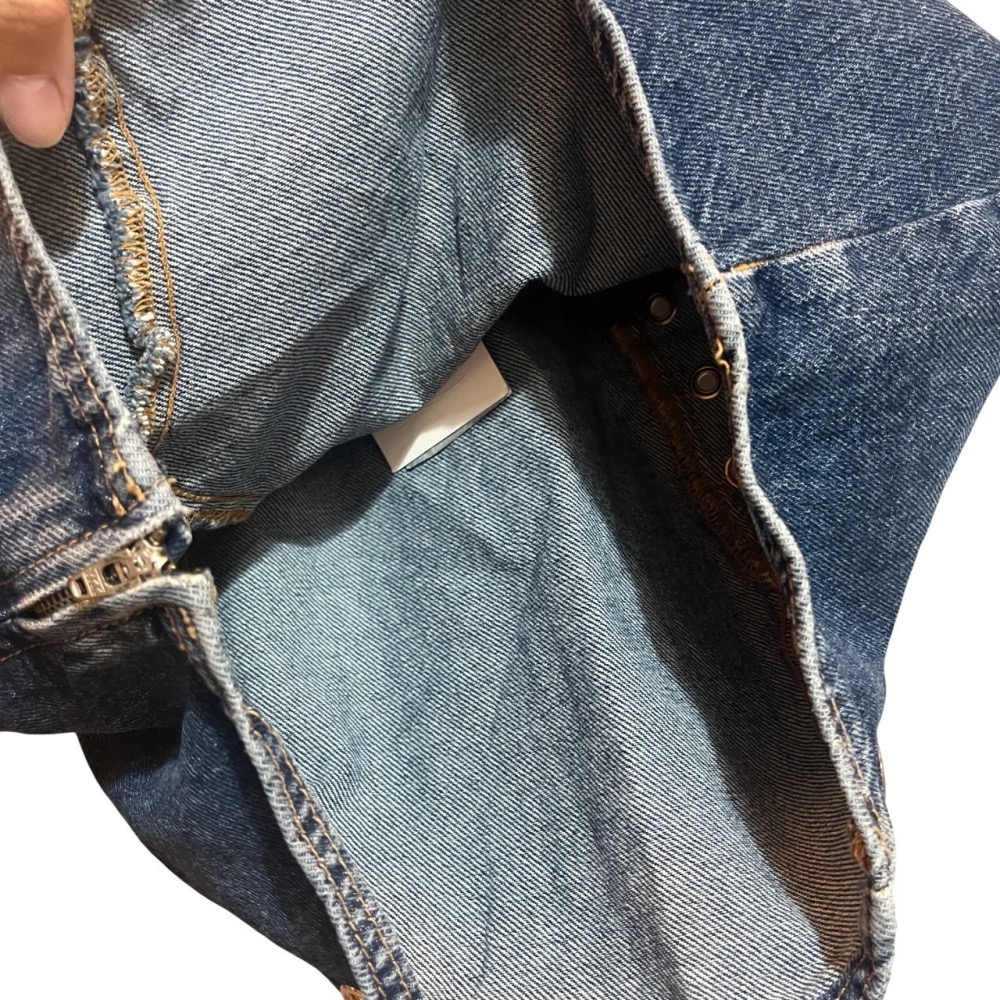 ❮全新❯ 西班牙 Zara 牛仔單寧背心 牛仔無袖上衣 無袖鏤空牛仔上衣 洗水牛仔短版上衣 背心 重機背心 穿搭-細節圖8