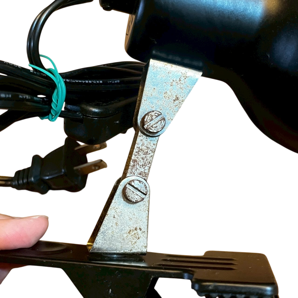 ❮二手❯ Heat lamp 萬向夾燈罩兩棲爬蟲 爬蟲 陸龜 鸚鵡 寵物保溫 陸龜保溫 超強力燈夾固定牢靠安全有保障-細節圖4