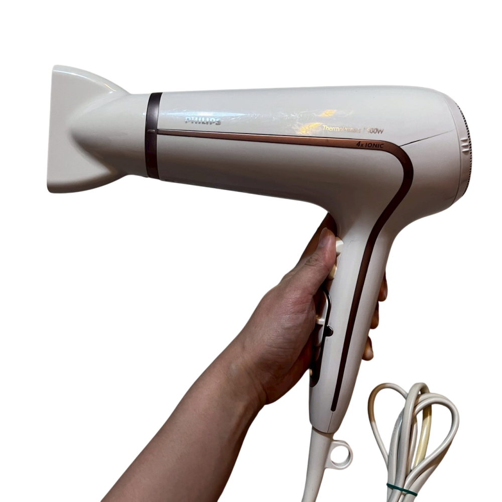 ❮二手❯ 荷蘭 PHILIPS 飛利浦 HP6235 沙龍級護髮紅外線四倍負離子吹風機 含吹嘴 護髮溫控功能 大風量-細節圖2