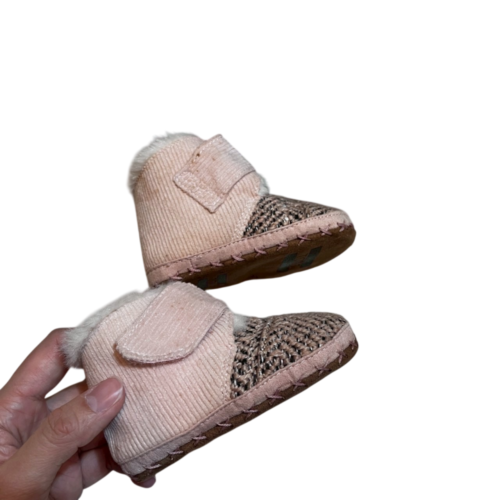 ❮近新❯ 美國 TOMS 嬰兒學步短靴 Tiny 4 (11cm) 粉紅燈芯絨 刷毛內裡 寶寶保暖鞋 原廠禮盒-細節圖3