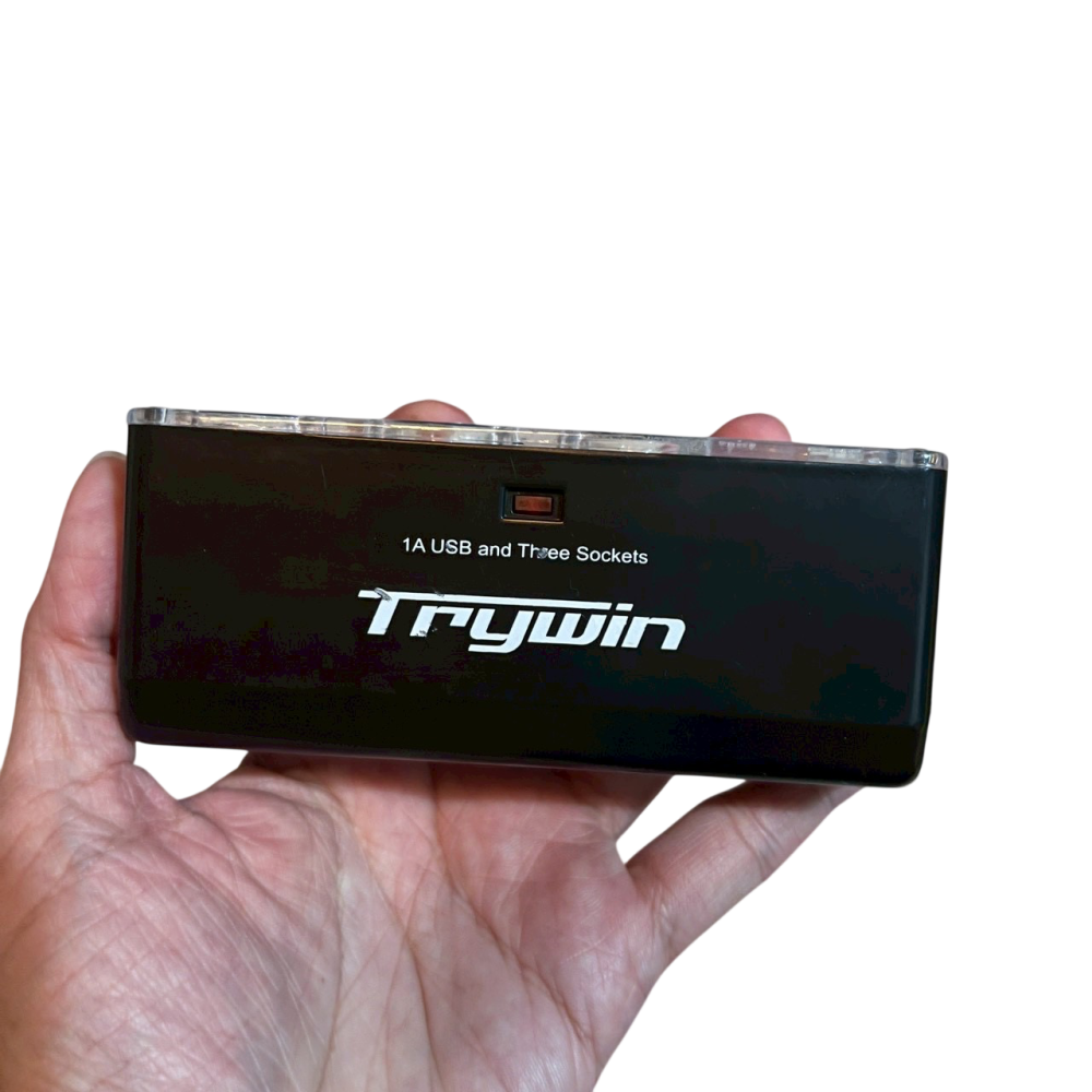❮二手❯ 日本 Trywin 一分三 車用 點菸器 擴充座 1A USB 三孔 電源 分配器 汽車 行車紀錄器 導航-細節圖2