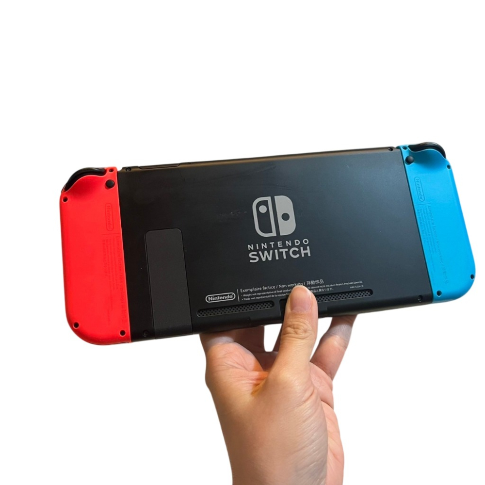 ❮零件❯ 日本 Nintendo 任天堂 Switch 1比1展示模型機 藍紅配色 樣品機 拍攝道具 櫥窗擺飾 沒辦法玩-細節圖4