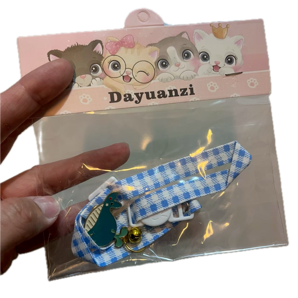 ❮全新❯ Dayuanzi 英倫格子寵物項圈 貓咪幼犬安全扣頸圈 附小熊吊墜與鈴鐺 義賣出清 XS/S-規格圖5