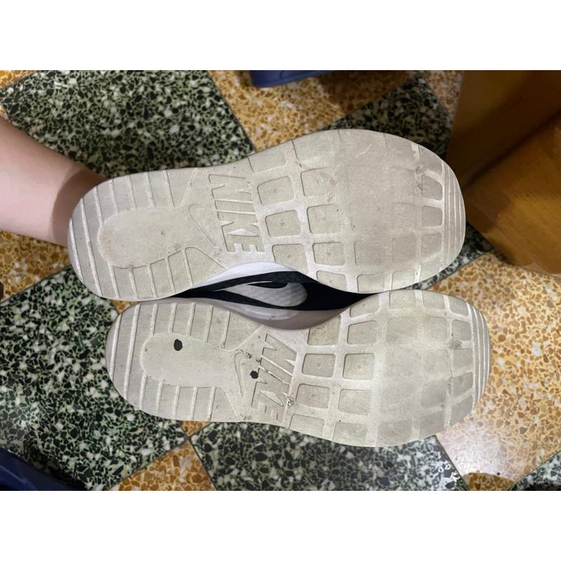 Nike 女用慢跑鞋-細節圖3