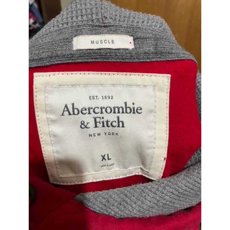 A&F 紅色帽踢 hoodie-細節圖3