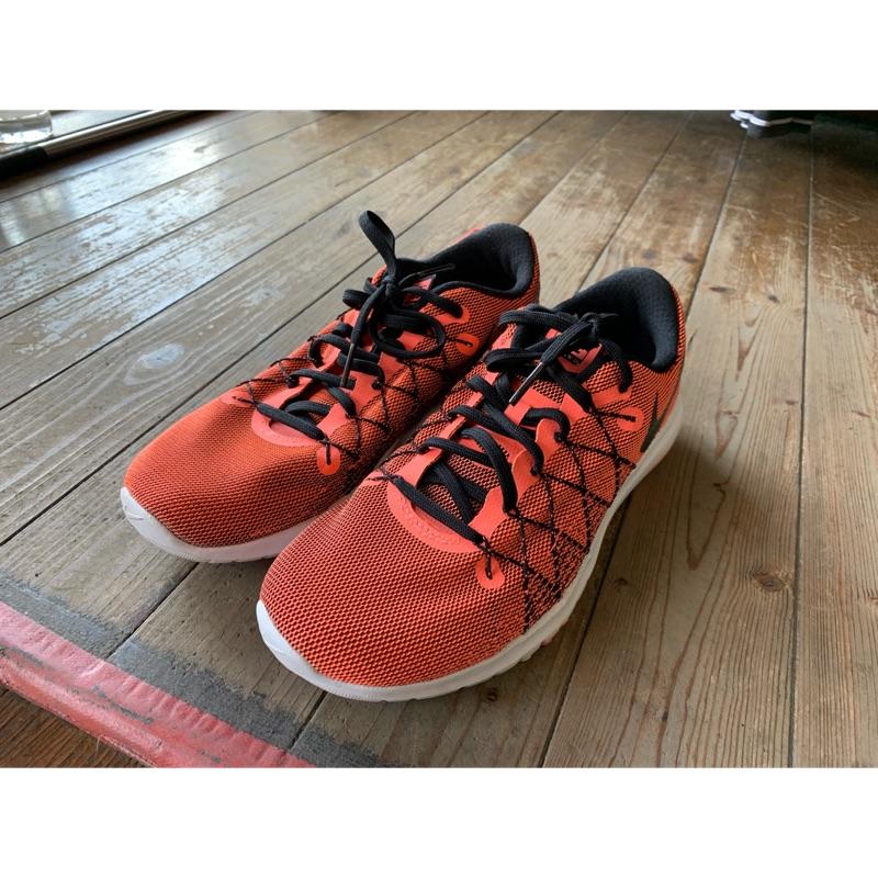 Nike Fury 2  女生慢跑鞋 橘-細節圖2