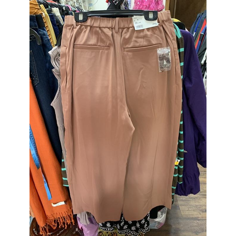 Uniqlo 女生 九份寬褲 全新-細節圖2