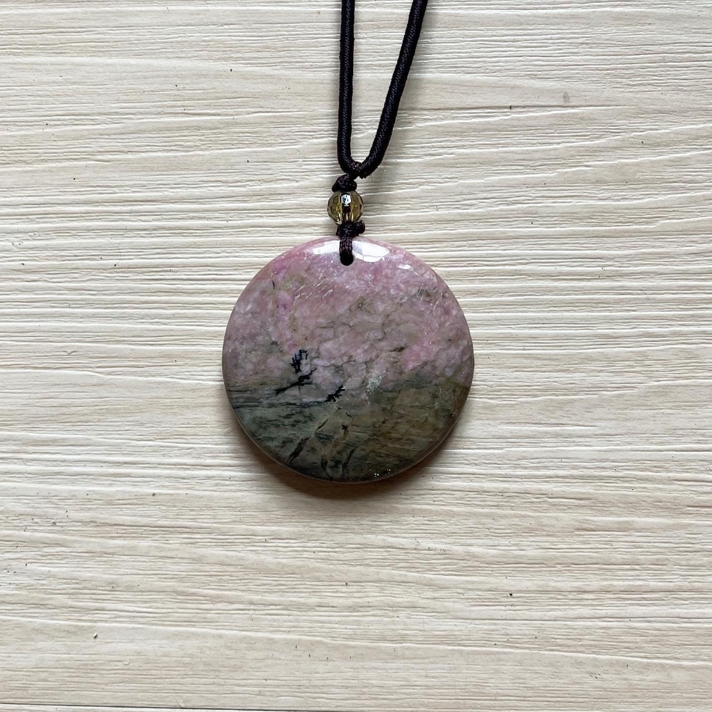 ㄅㄆㄇㄈ水晶寶寶工作室- 台灣玫瑰岩項鍊-極品粉系列-細節圖2