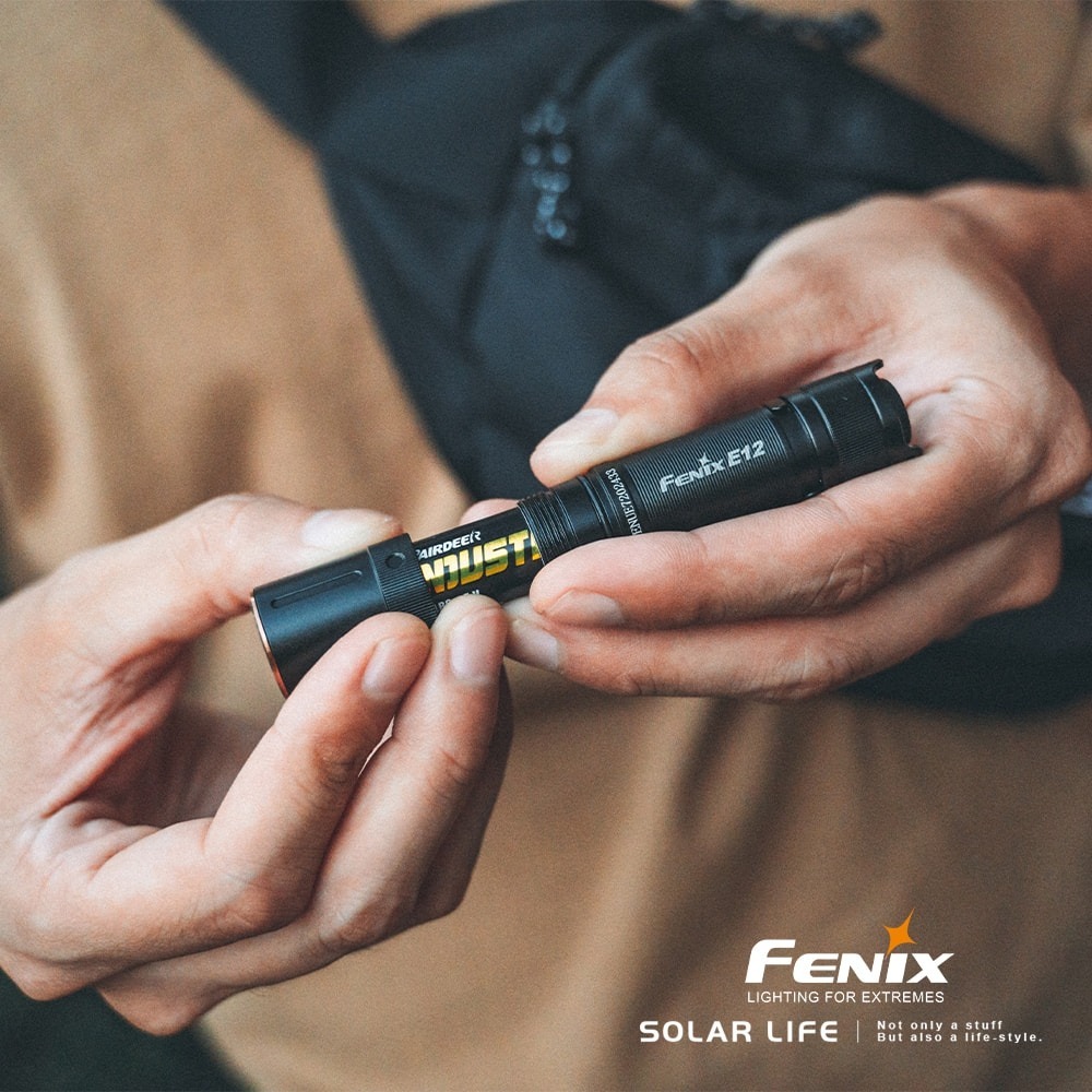 FENIX E12 V2.0 便攜EDC 手電筒附電池 160流明.隨身手電筒 LED三段冷白光 戰術手電筒 AA電池-細節圖3