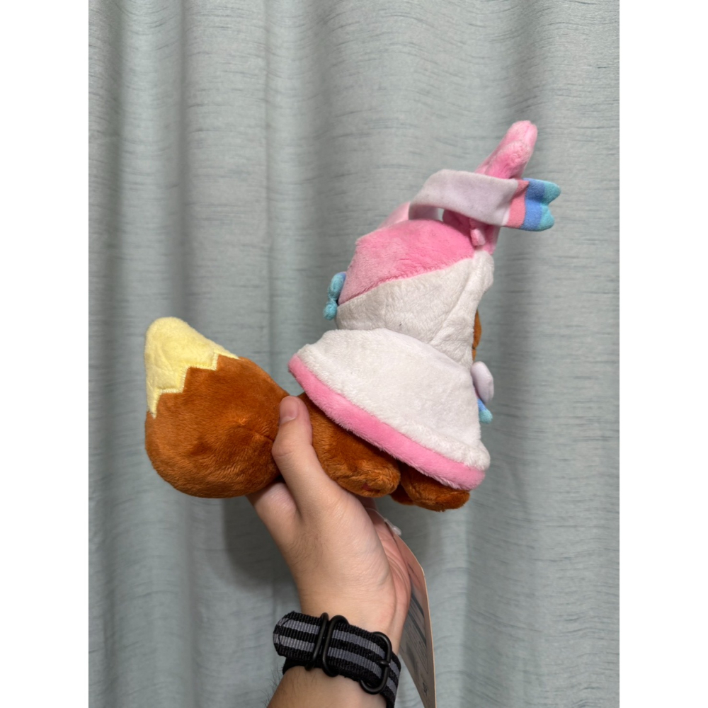 寶可夢中心 變裝 仙子伊布 玩偶 娃娃 毛絨玩具 日本 寶可夢 已絕版 吊牌未拆-細節圖3