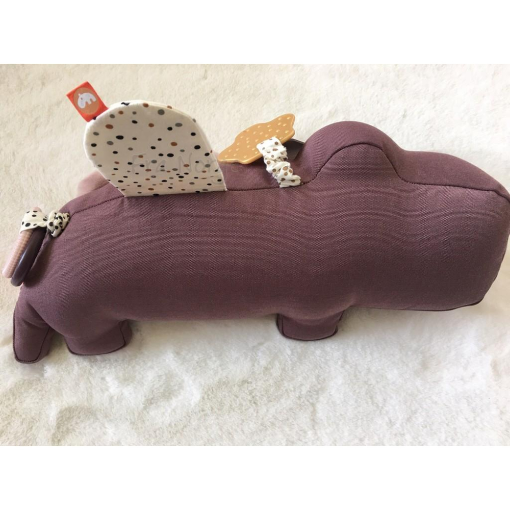 【現貨】丹麥 Done By Deer  可愛鱷魚 趴趴枕 頸部訓練-細節圖4