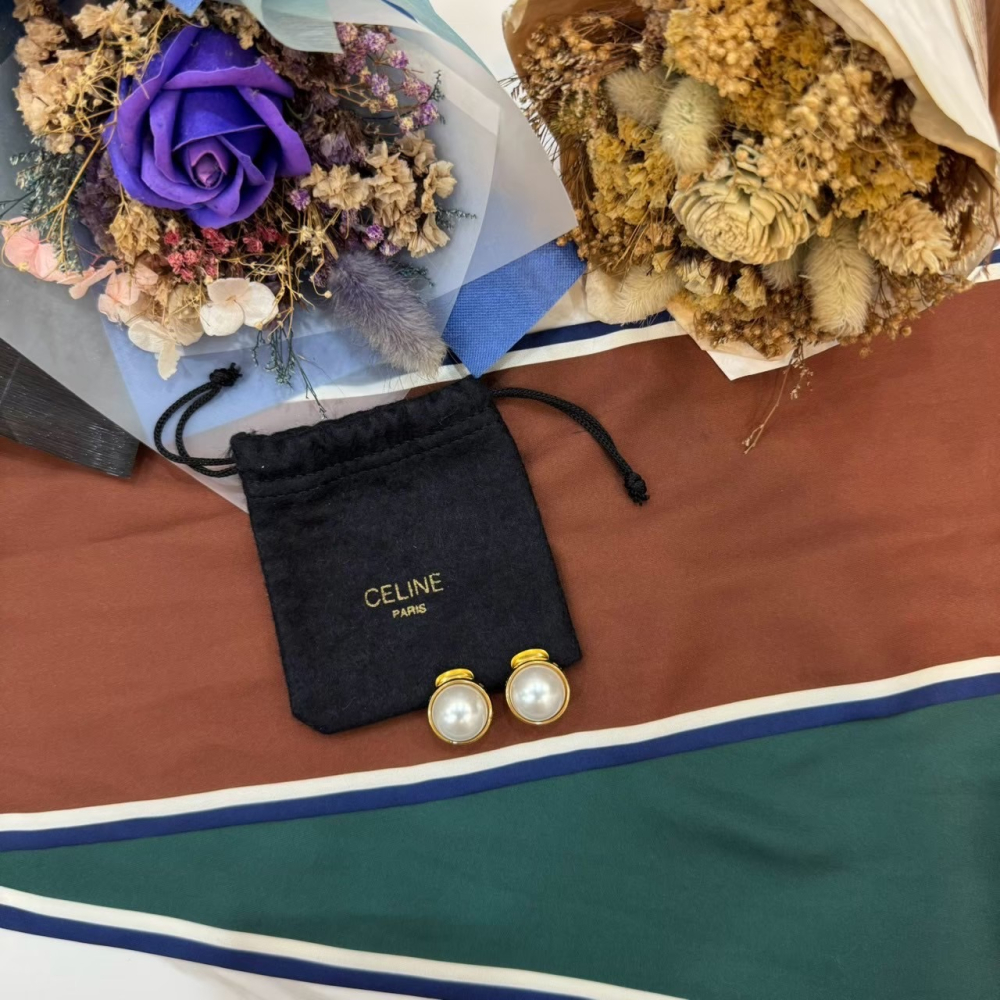 💎（附原廠防塵袋）Celine vintage珍珠夾式耳環-細節圖2