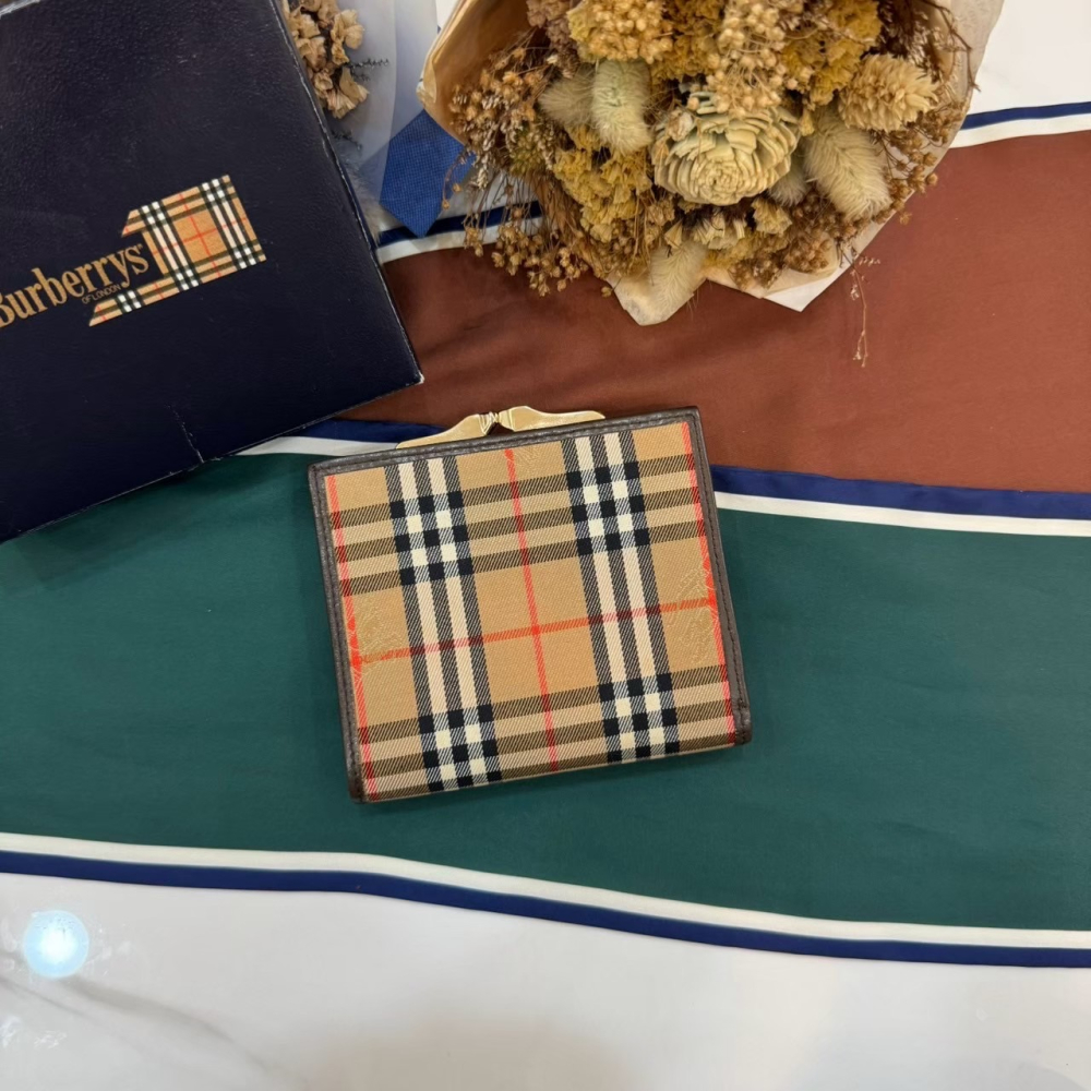 👝（近新全配）Burberrys vintage經典格紋騎士標口金短夾-細節圖3