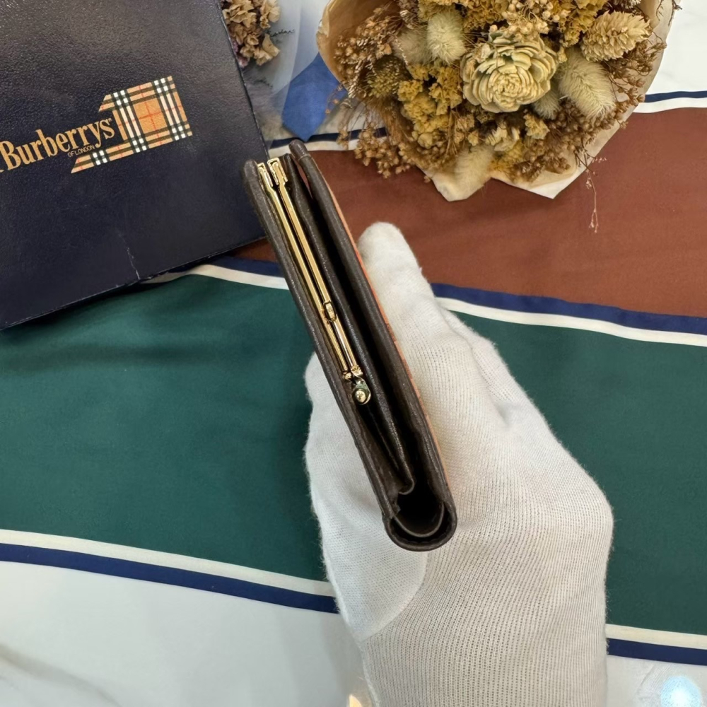 👝（近新全配）Burberrys vintage經典格紋騎士標口金短夾-細節圖7