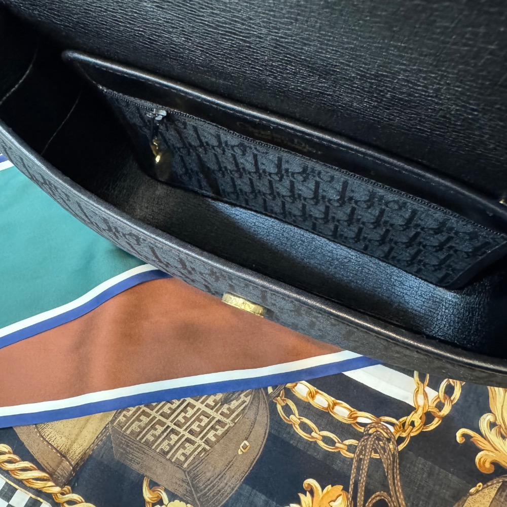 👜【近新｜Dior 黑金暗紋老花馬鞍包】-細節圖8