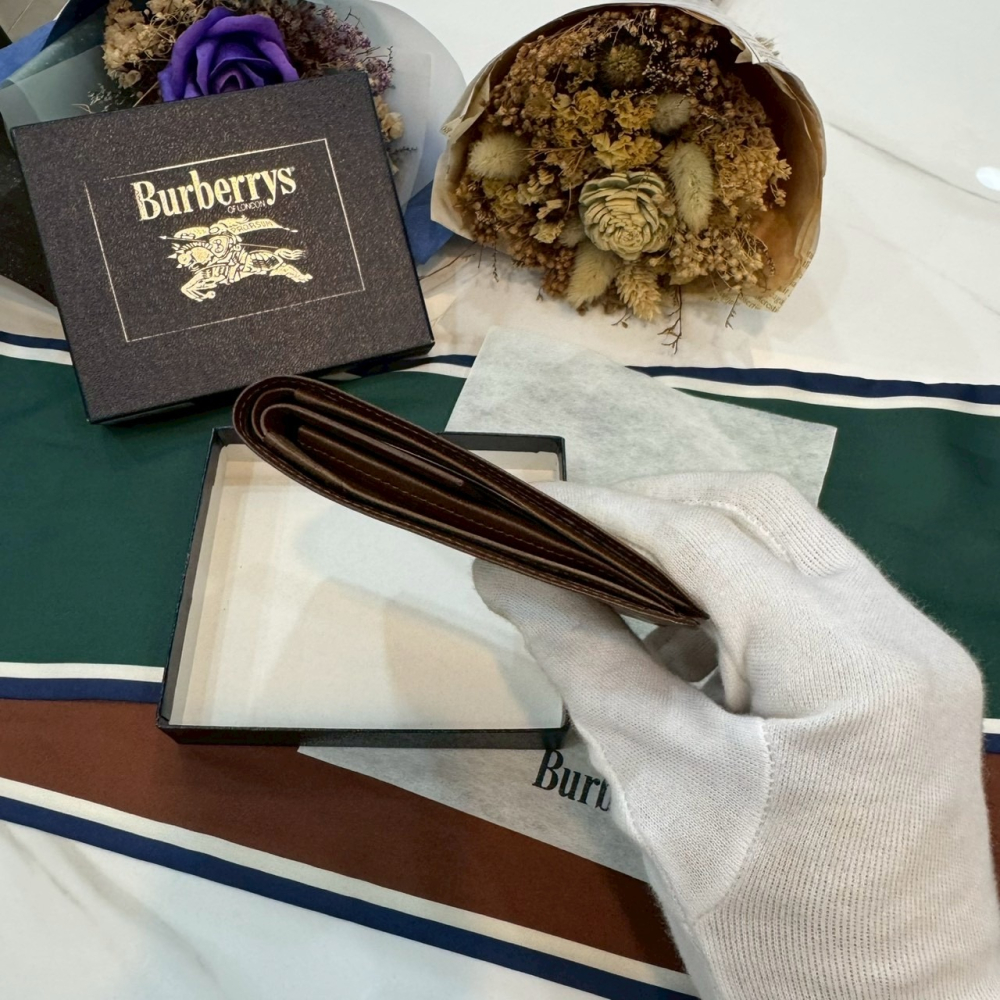 👝【全新大全配｜Burberrys經典騎士標雙折牛皮短夾】-細節圖7