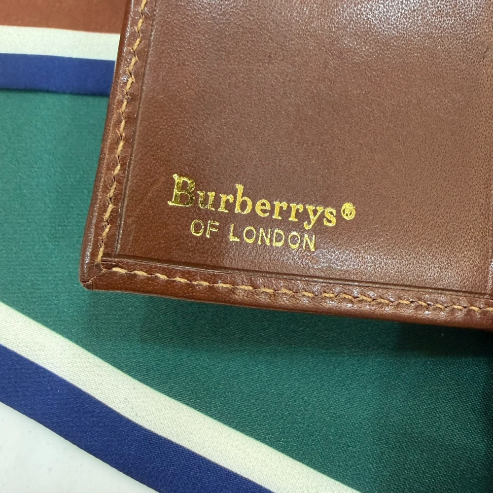 👝【Burberrys經典格紋雙折皮製短夾】-細節圖5