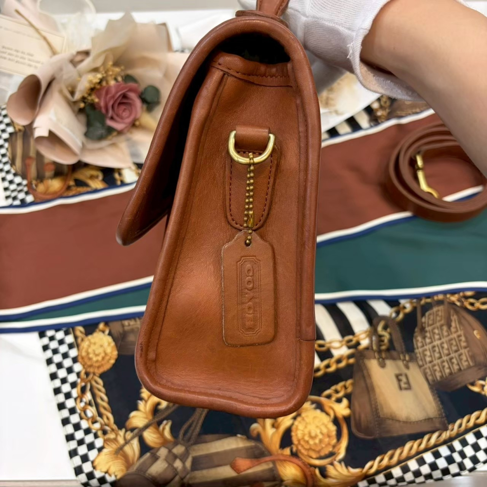 👜【Vintage Coach Court Bag 焦糖英倫學院包】-細節圖9