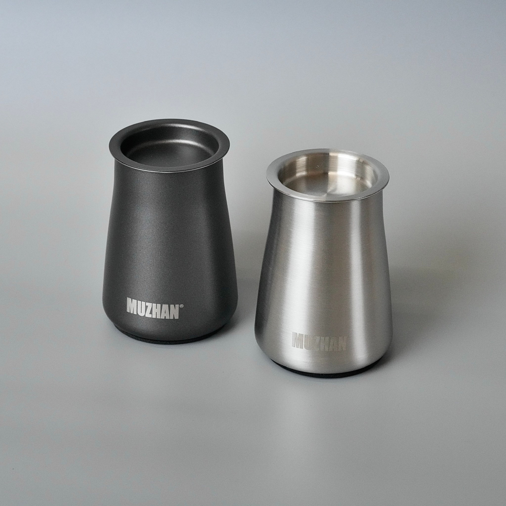 【沐湛咖啡】高質感 MZ篩粉器 聞香杯 接粉杯 不銹鋼/消光黑 底部止滑 手工咖啡沖煮神器  kalita 小富士通用-細節圖4