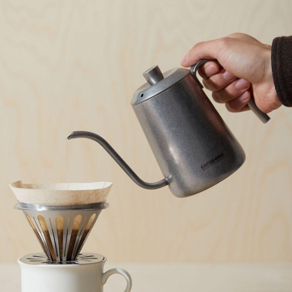 【沐湛咖啡】CAFEDEKONA  咖啡手沖壺/不鏽鋼細口壺 復古鐵/黑  600ml/600cc-細節圖3