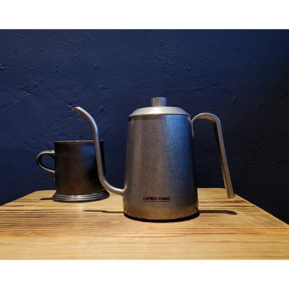 【沐湛咖啡】CAFEDEKONA  咖啡手沖壺/不鏽鋼細口壺 復古鐵/黑  600ml/600cc-細節圖4