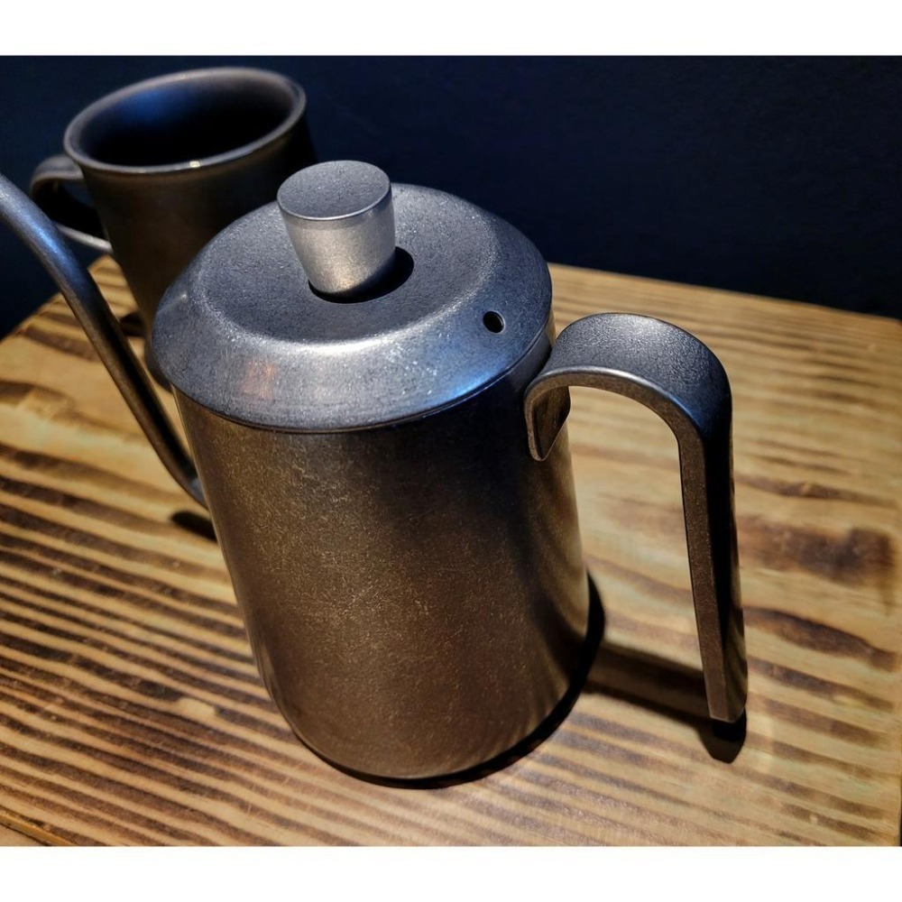 【沐湛咖啡】CAFEDEKONA  咖啡手沖壺/不鏽鋼細口壺 復古鐵/黑  600ml/600cc-細節圖9