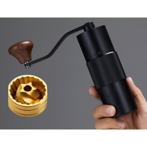 【沐湛咖啡】MILA 外調式手搖磨豆機(鍍鈦金磨芯) 鋁合金機身 雙軸設計 ML-X 贈吹球