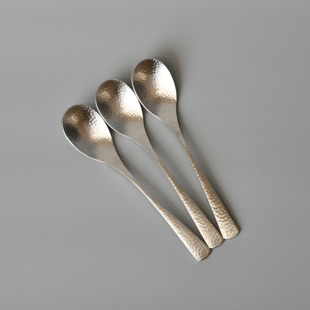 【沐湛咖啡】 槌目/鎚目 高質感霧面 日本製 不鏽鋼小湯匙 攪拌匙 咖啡匙/牛奶匙/攪拌棒/吧檯調理-細節圖4