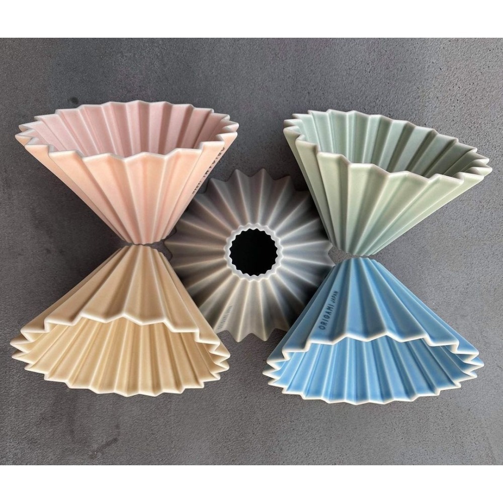 【沐湛咖啡】ORIGAMI 陶瓷 摺紙濾杯 含木座 S/M 日本製/手沖冠軍濾杯 錐形濾杯-細節圖2