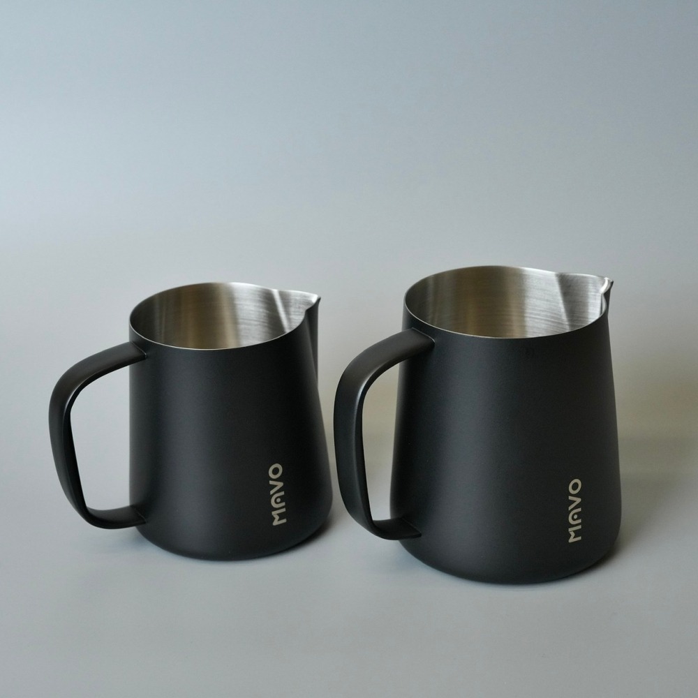 【沐湛咖啡】MAVO 拉花鋼杯/奶缸(附刻度) 不銹鋼拉花杯400ml/600ml 曜岩黑-細節圖2