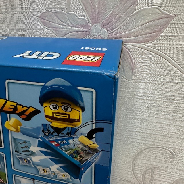 「翻滾樂高」LEGO 60081 城市系列 道路救援拖車 全新未拆-細節圖3