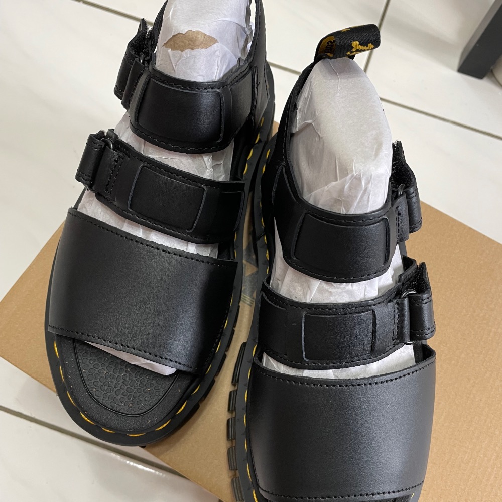 日本購入的馬丁大夫厚底涼鞋UK4-細節圖2