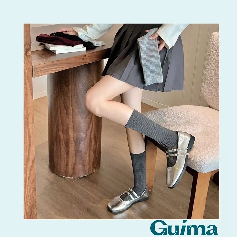【Guima｜現貨】素色無印風簡約中筒襪 素色中筒棉襪 中筒襪  無印中筒襪 素色學生襪 黑色中筒襪 白襪 白色中筒襪-細節圖9